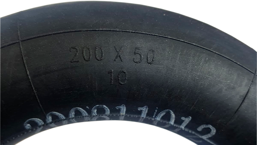 SPW MINI 4 PRO l CHAMBRE A AIR 200x50 (VALVE COUDEE 90°)